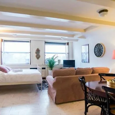 Ground Floor Keizersgracht Studio Canalview